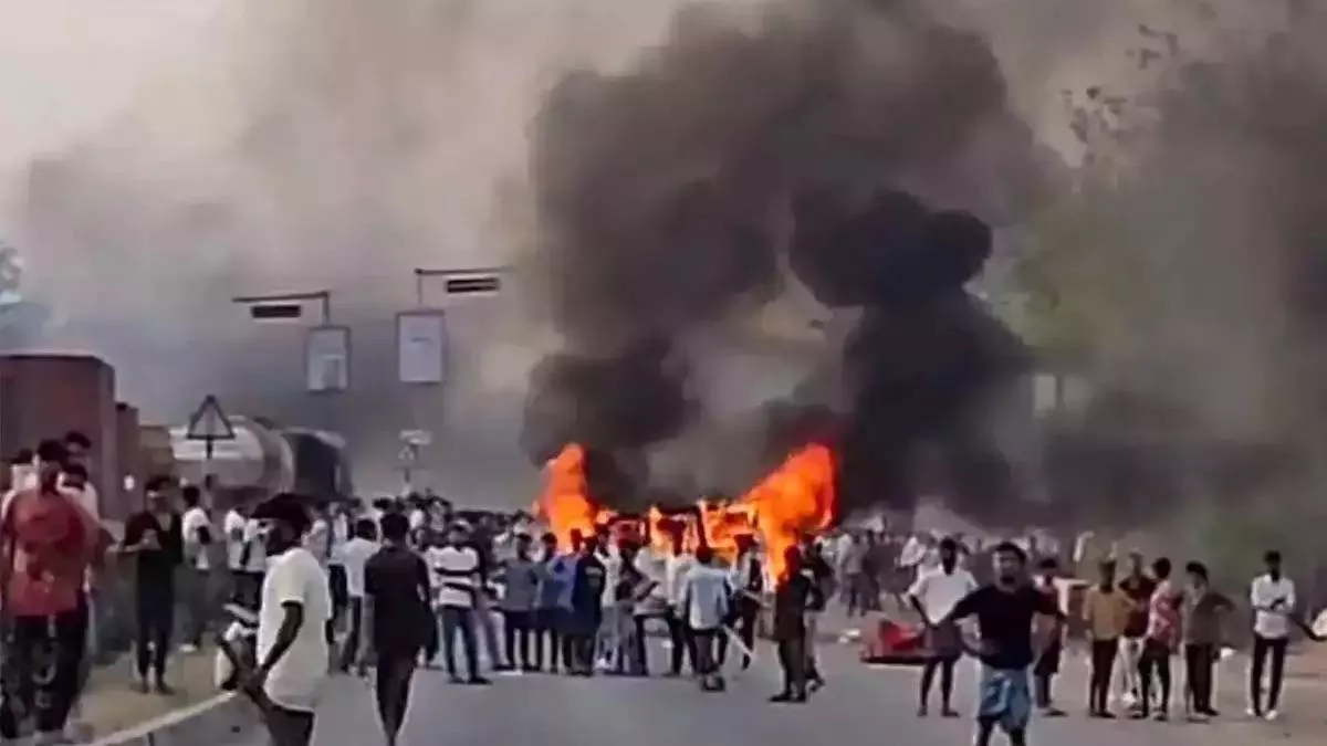 जागरण संपादकीय: पलायन को मजबूर कानून का शासन, मुर्शिदाबाद इसका शर्मनाक उदाहरण