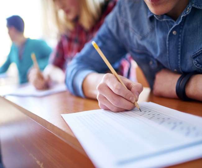 UP DElEd Exam 2021: डीएलएड की लिखित परीक्षा का सिलेबस तय होने पर ही प्रवेश कार्यक्रम