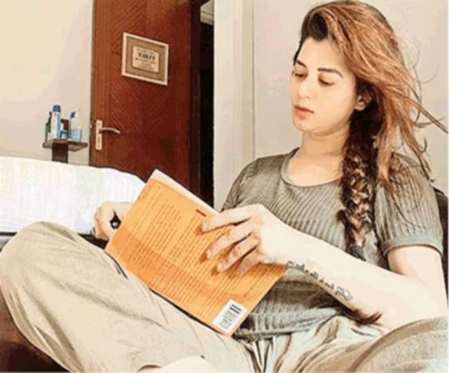 https://www.jagranimages.com/images/newimg/15052021/15_05_2021-kaynat_arora__21645551.jpg