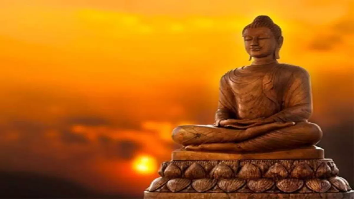 Buddha Purnima 2022 Date & Time: वैशाख पूर्णिमा के दिन बुद्ध पूर्णिमा आज; जानें शुभ मुहूर्त, पूजा विधि व महत्व