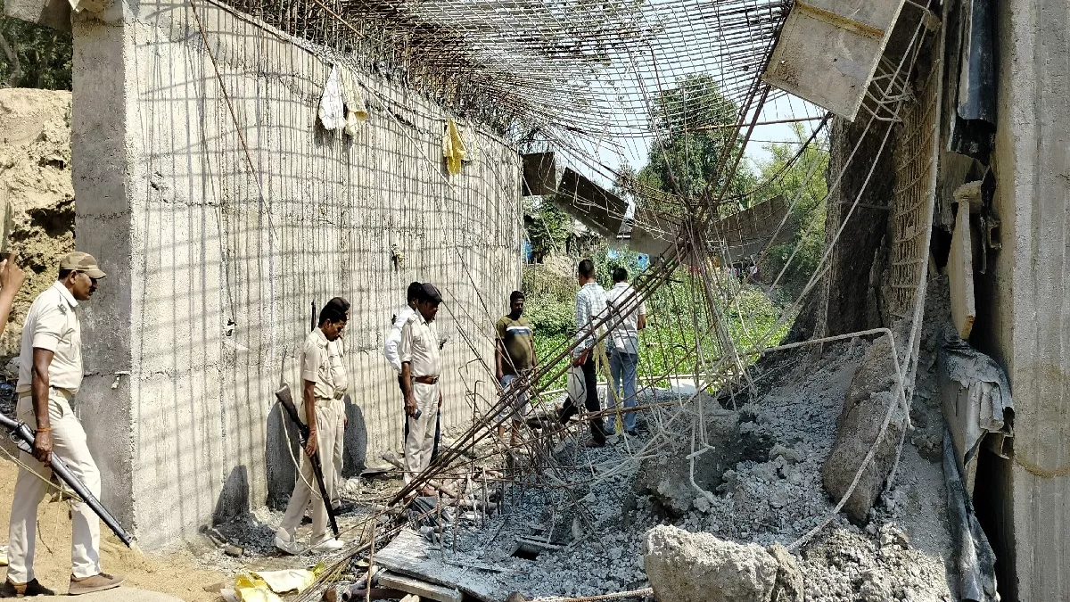 बिहार में एक और कारनामा: बायसी में रात के अंधेरे में की पुल की ढलाई, सुबह से पहले ढहा; 6 महीने में दूसरी घटना