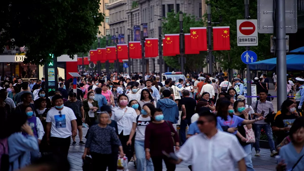 China Population: घटते जन्म दर को बढ़ावा देने के लिए चीन ने युवाओं के लिए लॉन्च किया अनोखा प्रोजेक्ट