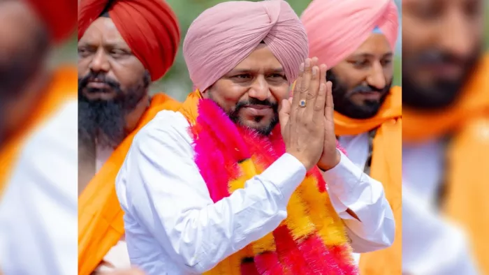 फरीदकोट से AAP प्रत्याशी और पंजाबी सिंगर करमजीत अनमोल OBC वर्ग से रखते हैं ताल्लुक