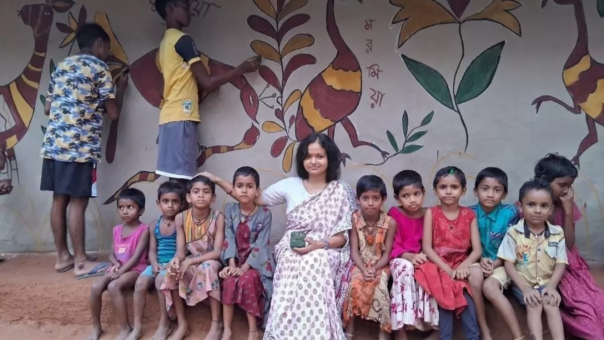 Jharkhand News: आदिवासी समाज की संस्कृति और कला की थाती सहेज रहीं प्रोफेसर मधुश्री, लोगों में जगा रही अलख