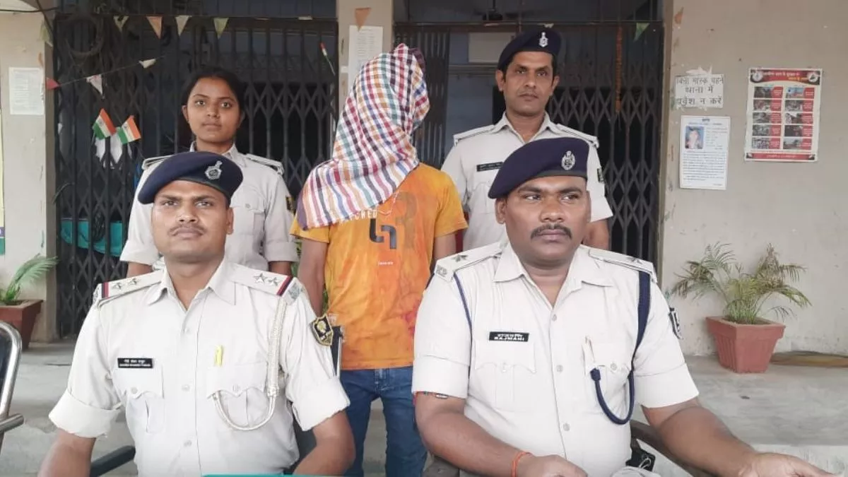 Nalanda News : ब्राउन शुगर के साथ धंधेबाज गिरफ्तार, नशीले पदार्थ की बिक्री मामले में तीन बार जा चुका है जेल