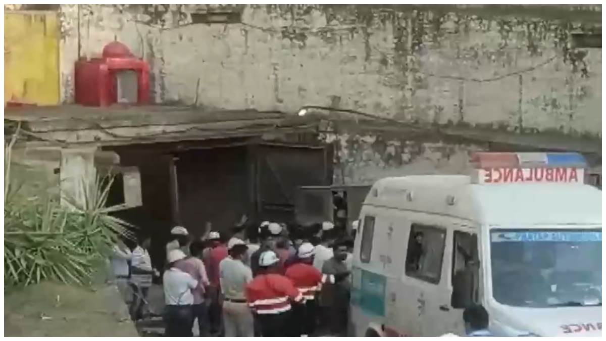 https://www.jagranimages.com/images/newimg/15052024/15_05_2024-rajasthan_lift_collapse_23718050.jpg