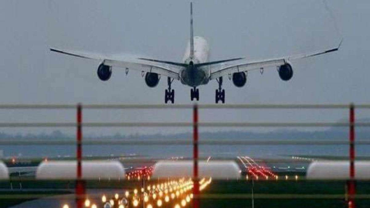 https://www.jagranimages.com/images/newimg/15052025/15_05_2025-amritsar_airport_23938181.jpg