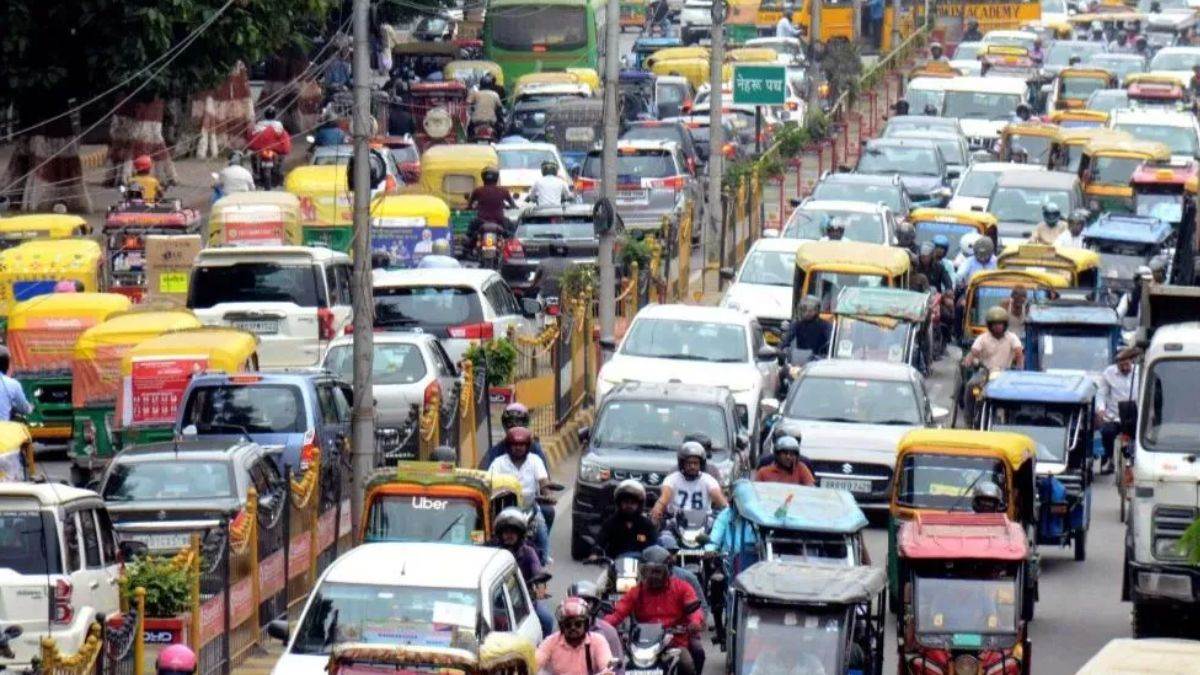 ncr ghaziabad 194 roads will be repaired movement of 20 lakh people will become easier
