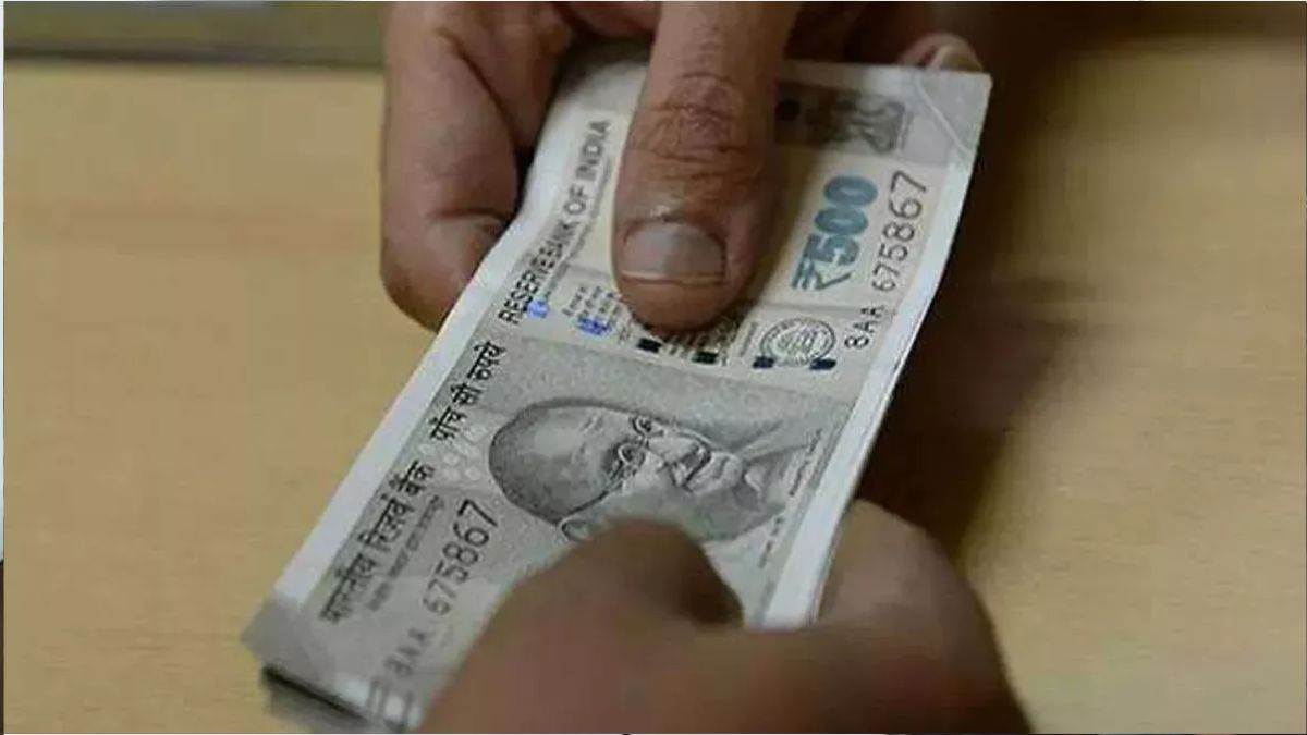 ncr sonipat news inspector arrested and suspended for taking bribe 15 lakh from vc