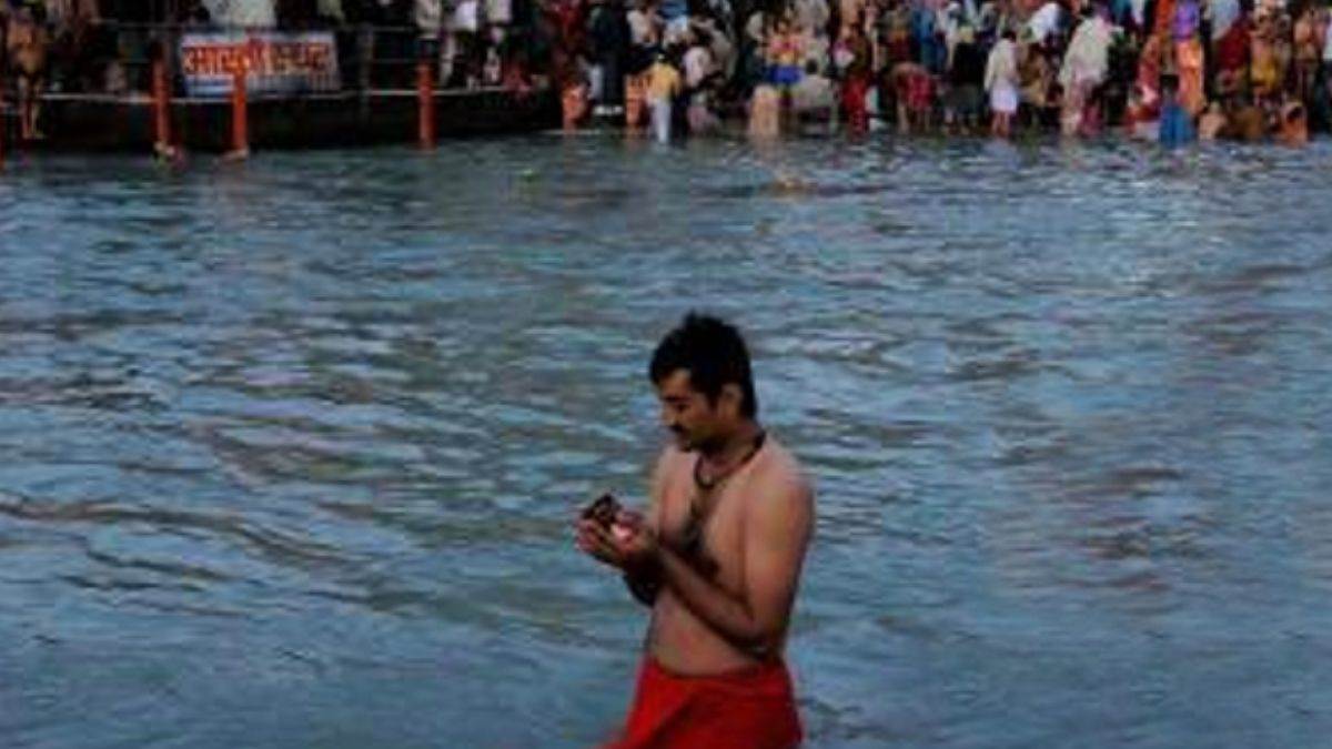 https://www.jagranimages.com/images/newimg/15052025/15_05_2025-pushkar_kumbh_23938024.jpg