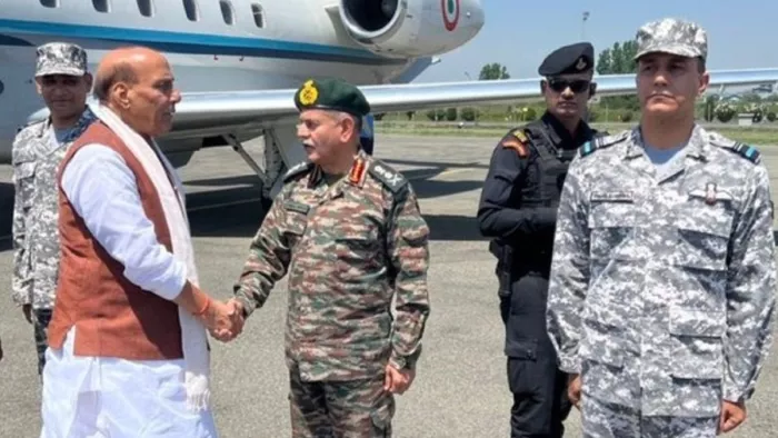 ऑपरेशन सिंदूर की सफलता के बाद श्रीनगर में रक्षा मंत्री