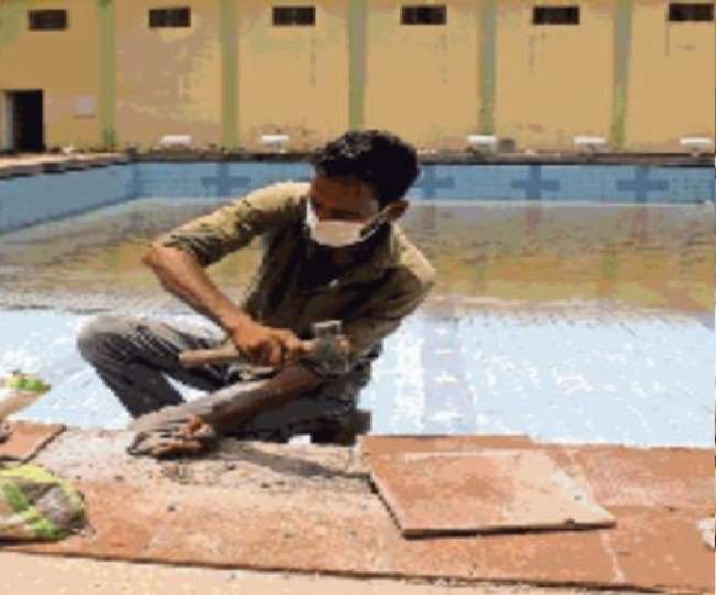 जानिये बरेली डीएम ने ऐसा क्या कहा कि एक साल से बंद पड़ा स्टेडियम में