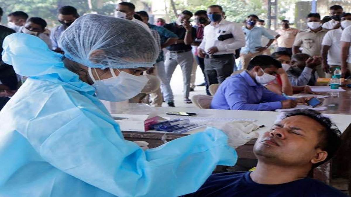 भारत में लगातार बढ़ रहे हैं कोरोना के मामले सभी राज्यों में दिख रहा है असर