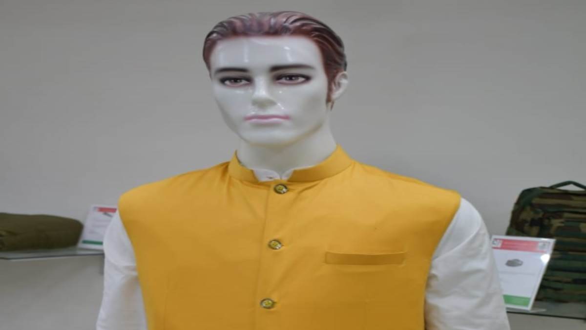 Fashionable Bullet Proof Jacket: कानपुर स्थित ओईएफ में तीन किग्रा की 'मोदी जैकेट' पर चल रहा कार्य