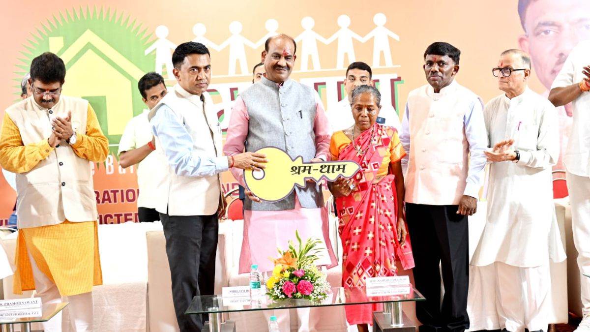 https://www.jagranimages.com/images/newimg/15062023/15_06_2023-om_birla_23442583.jpg
