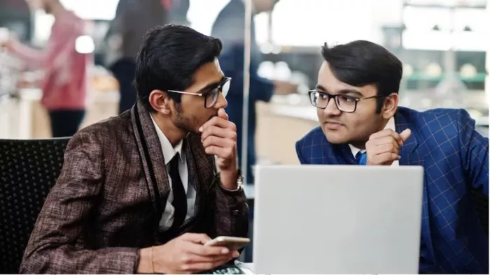 Professional Email Tips: प्रोफेशनल ईमेल भेजते वक्त कुछ बातों का ध्यान रखना बेहद जरूरी है।