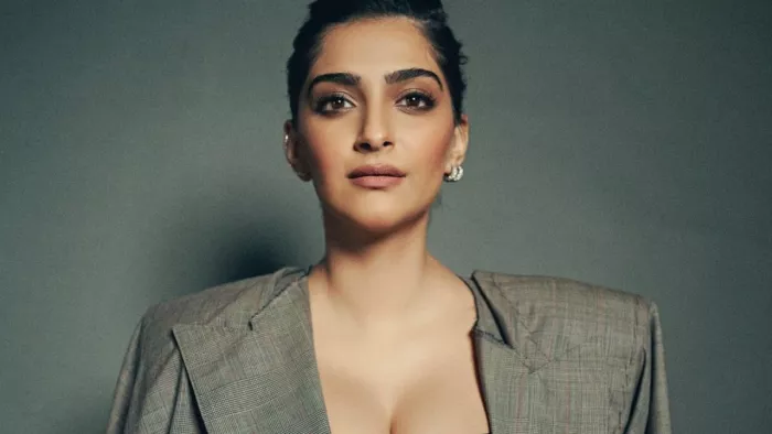 Sonam Kapoor Joins Yash Raj Talent Company After Baby Born Vayu/Instagram
