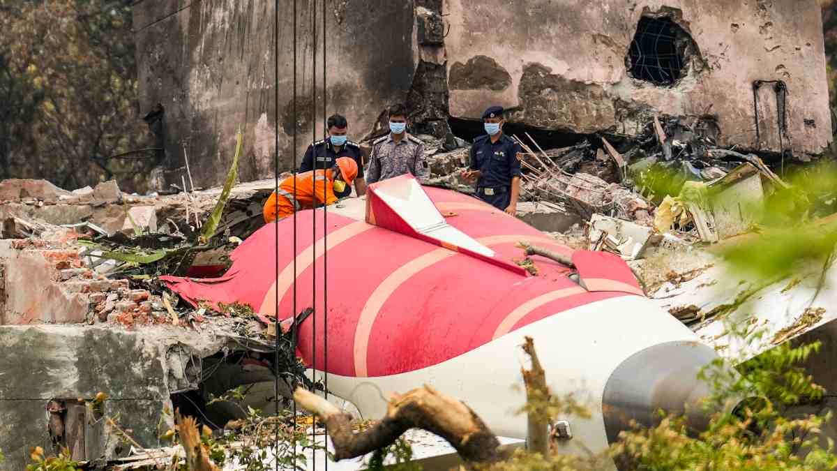 https://www.jagranimages.com/images/newimg/15062025/15_06_2025-ahmedabad_plane_crash_update_23964616.jpg