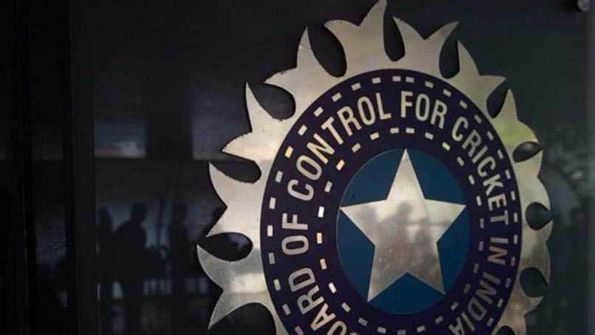 https://www.jagranimages.com/images/newimg/15062025/15_06_2025-bcci___1_23964883.jpg