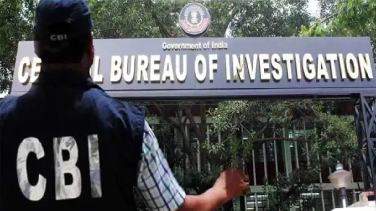 cbi raids varanasi post office two arrested in bribery case
