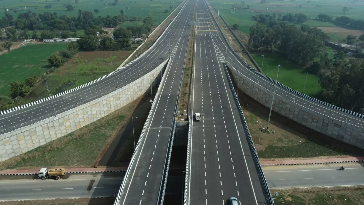 Expressway: वाराणसी-कोलकाता एक्सप्रेसवे को लेकर नया पत्र जारी, जमीन देने वाले सभी किसान ध्यान से पढ़ लें ताजा फरमान