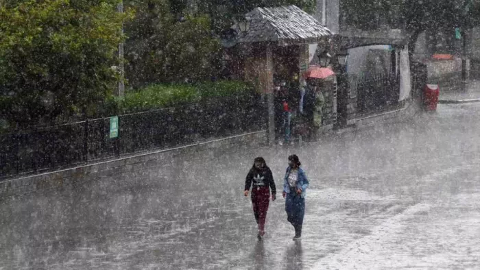 104 किमी प्रति घंटे की रफ्तार से चली आंधी, 42 मिमी हुई वर्षा।