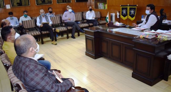 बिना मास्क दिखने वालों पर होगी कड़ी कार्रवाई