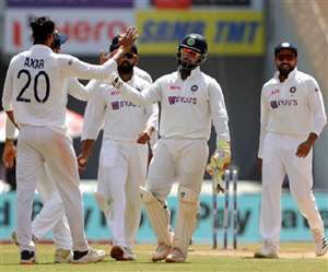 भारतीय विकेटकीपर बल्लेबाज रिषभ पंत -फोटो ट्विटर पेज