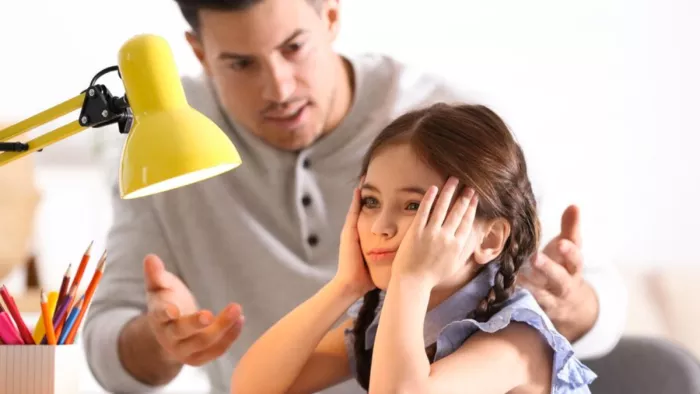 Parenting Tips: बच्चों के अपशब्द बोलने की आदत को ऐसे छुड़ाएं