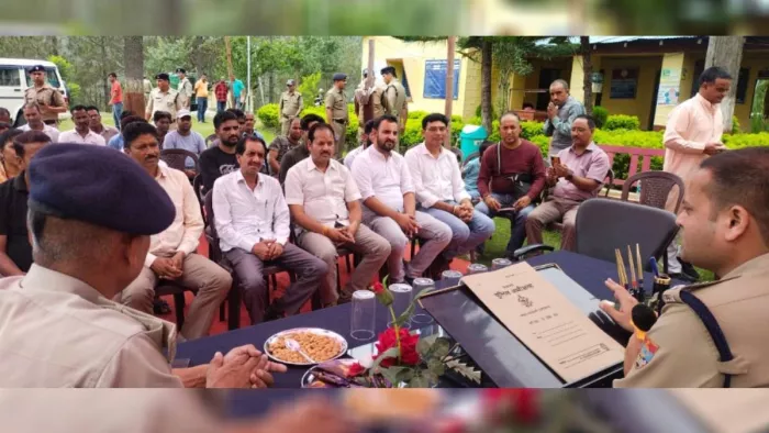 क्षेत्र का माहौल बिगाड़ने वाले आरोपियों पर होगी सख्त कार्रवाई