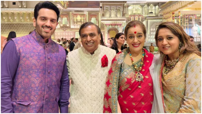 अनंत अंबानी और राधिका मर्चेंट की शादी में पहुंचा सिन्हा परिवार, (X Image)