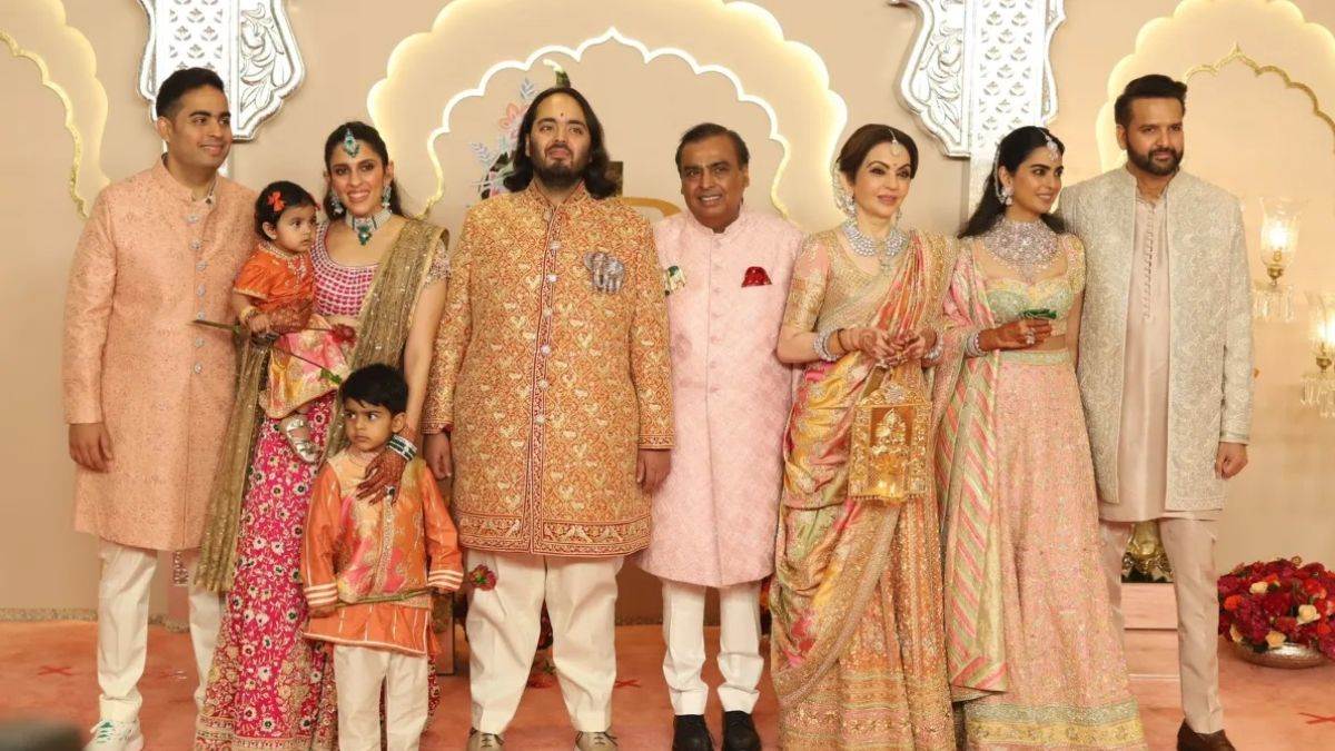 https://www.jagranimages.com/images/newimg/15072024/15_07_2024-anant_radhika_23758606.jpg