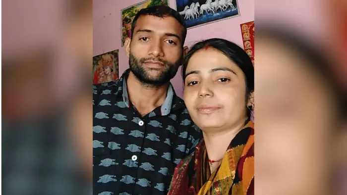 पति मनोज यादव और पत्नी सोनम।- फाइल फोटो