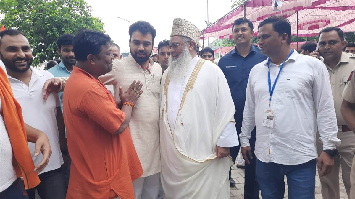 https://www.jagranimages.com/images/newimg/15072025/15_07_2025-14mwt_45_14072025_132.jpg