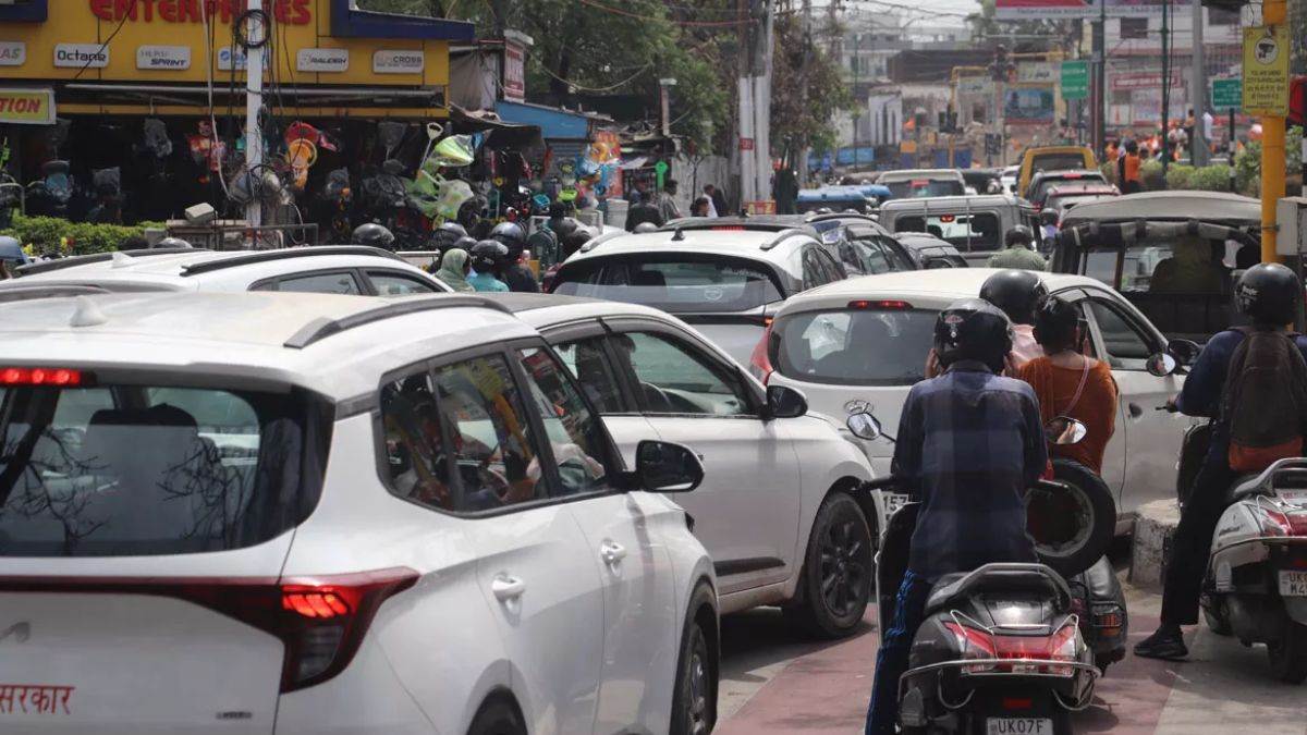 https://www.jagranimages.com/images/newimg/15072025/15_07_2025-delhi_news_10_100_23984934_174455338.jpg