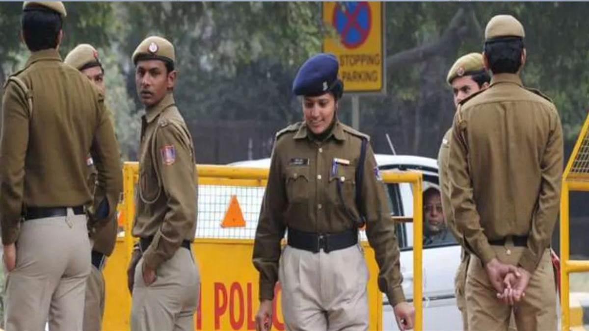 https://www.jagranimages.com/images/newimg/15072025/15_07_2025-girl_missing_23984579.jpg