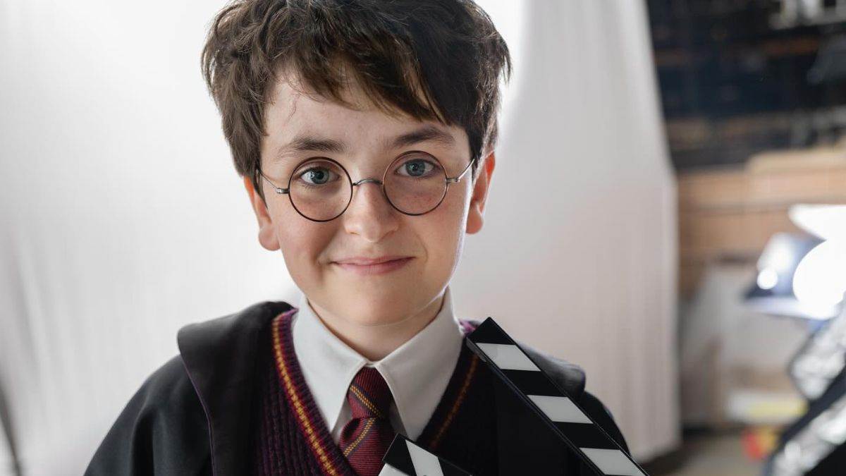 https://www.jagranimages.com/images/newimg/15072025/15_07_2025-harry_potter_first_look__23984511.jpg