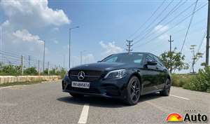 newimg/15082020/15_08_2020-mercedes-c300d-review-main_20627929_215355719_s.jpg