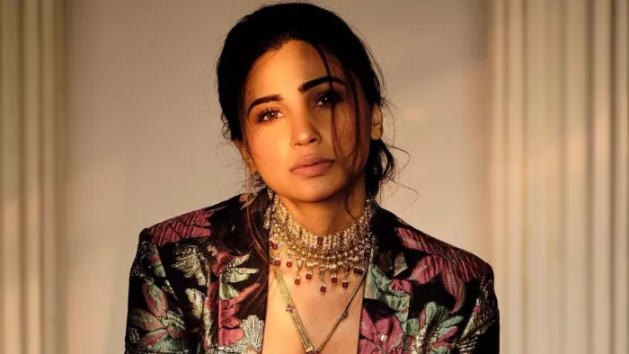 Daisy Shah ने करियर बर्बाद होने पर बयां किया दर्द। Photo-Instagram