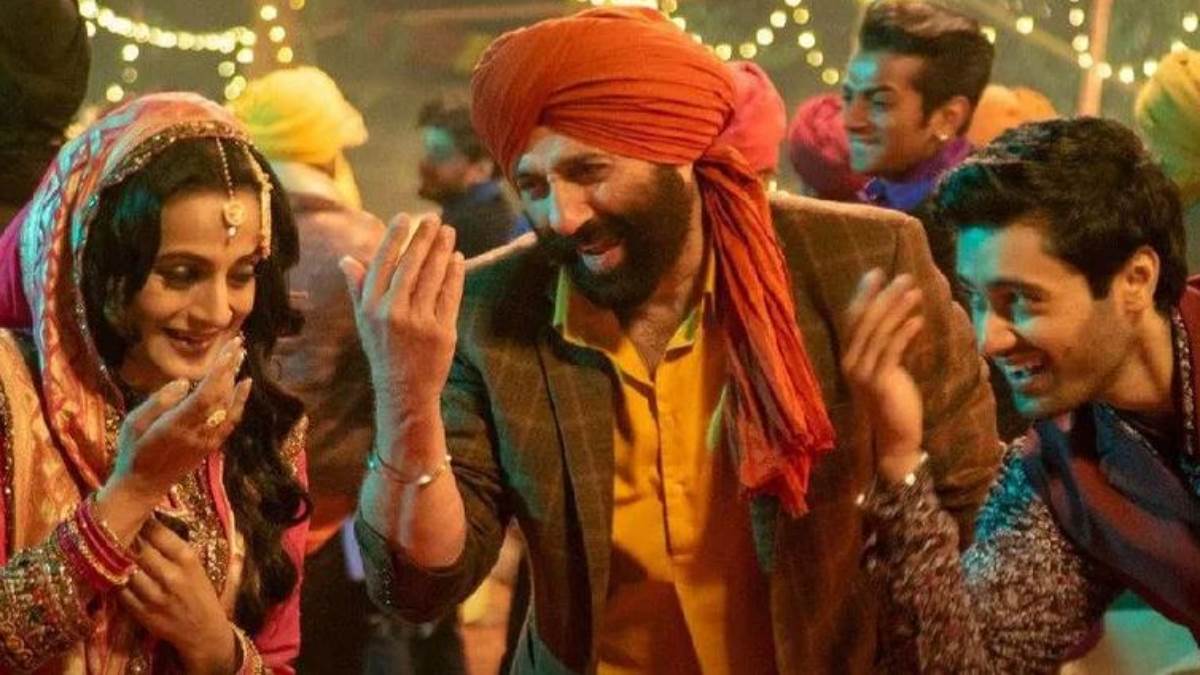 https://www.jagranimages.com/images/newimg/15082023/15_08_2023-gadar_2_box_office_collection__23501997.jpg