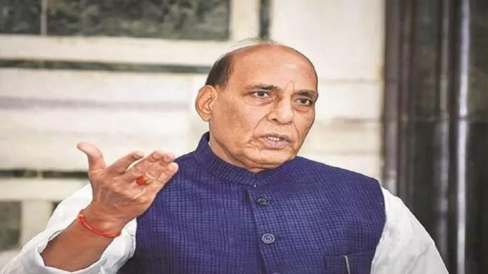 सेना के जवानों को भविष्य की हर किस्म की चुनौतियों का सामना करने के लिए प्रशिक्षण दिया जा रहा है।