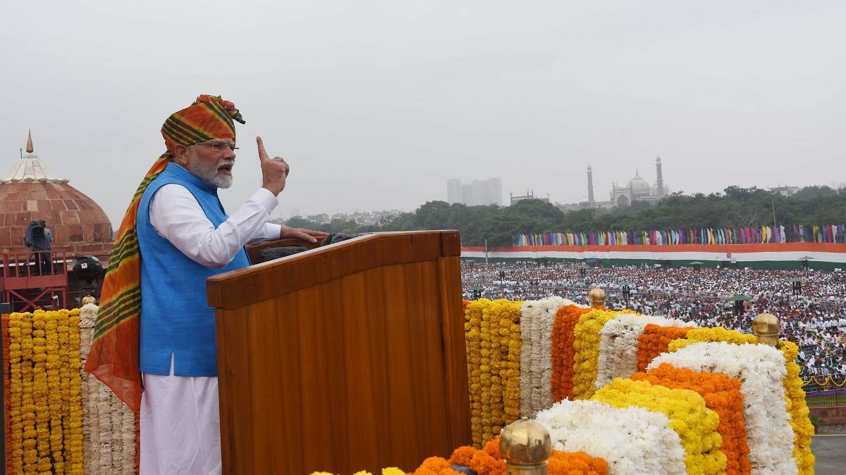 ncr independence day pm modi gave speech for 135 minutes from red fort and audience applauded him a lot