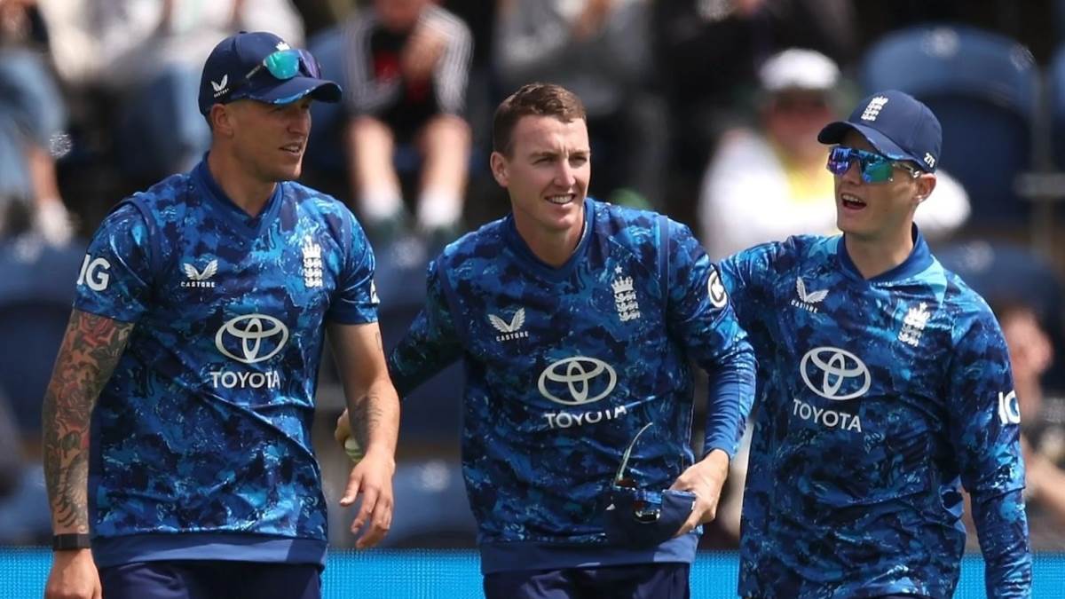 https://www.jagranimages.com/images/newimg/15082025/15_08_2025-england_squads_24014299.jpg