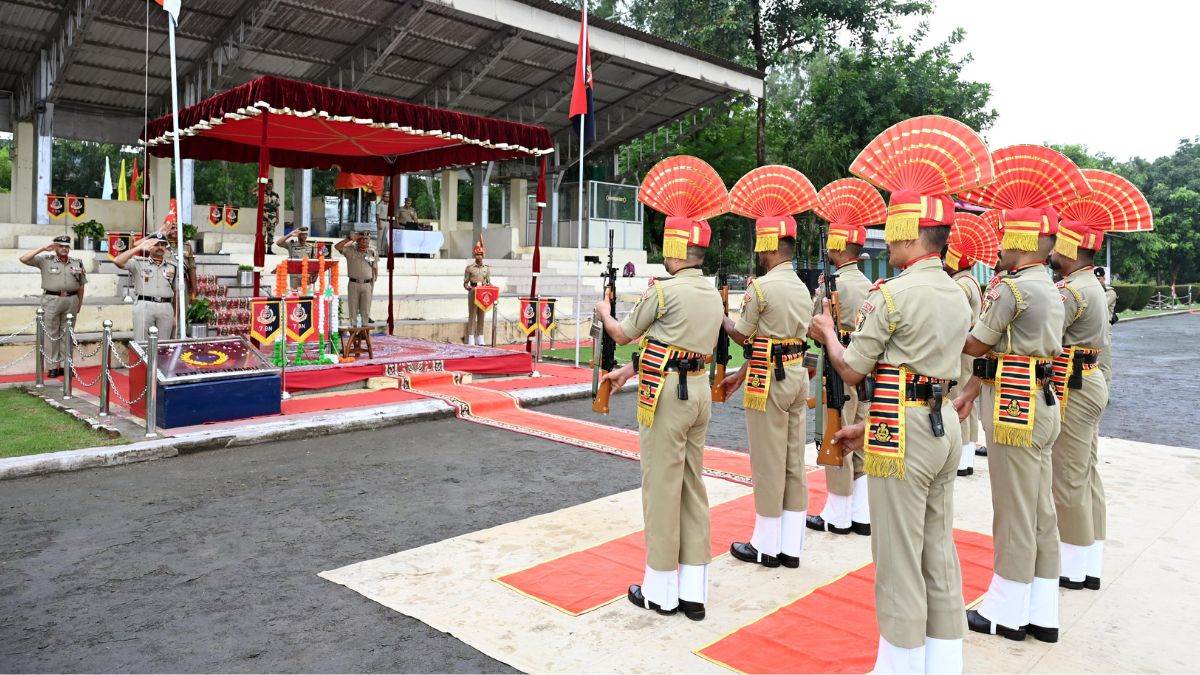 bsf celebrates 79th independence day with zeal in jammu