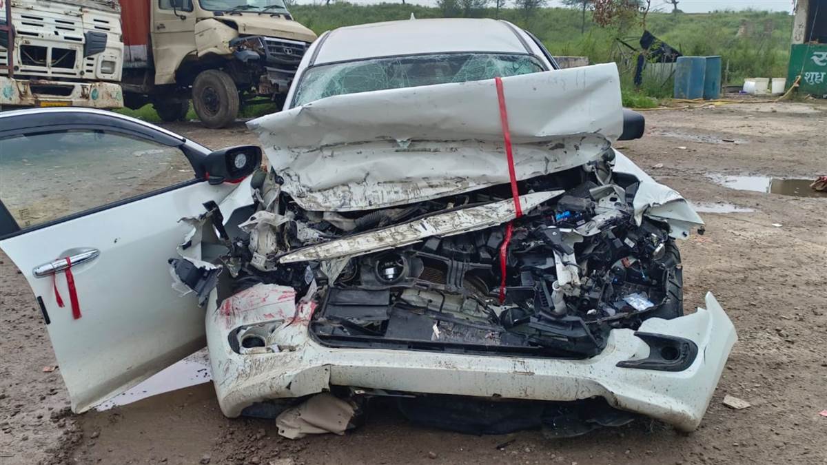 ncr nuh road accident two youths dead after car collides with truck