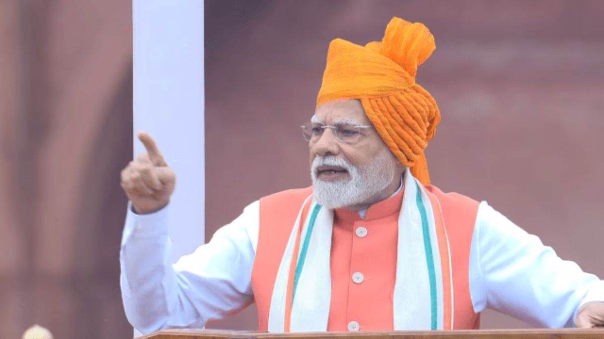 https://www.jagranimages.com/images/newimg/15082025/15_08_2025-pm_modi_15_august_24013718.jpg