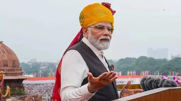 स्वतंत्रता दिवस पर पीएम मोदी का युवाओं को बड़ा तोहफा नई रोजगार योजना की शुरुआत