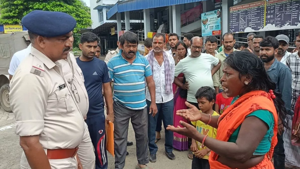 गर्भवती महिला की मौत के बाद सदर अस्पताल में तोड़फोड़, परिजनों ने डॉक्टरों पर लगाया लापरवाही का आरोप