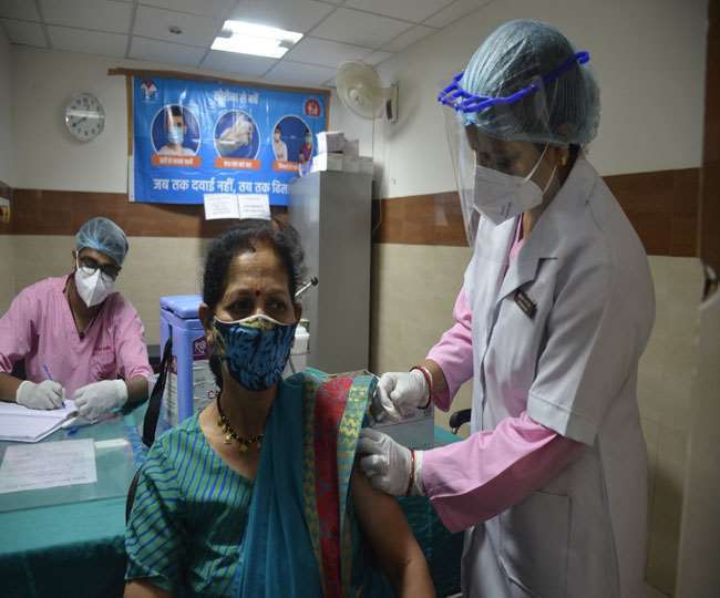 सरकार ने प्रदेश में 17 सितंबर को होने वाले टीकाकरण महा अभियान के लिए जिलों को जिम्मेदारियां सौंप दी हैं।