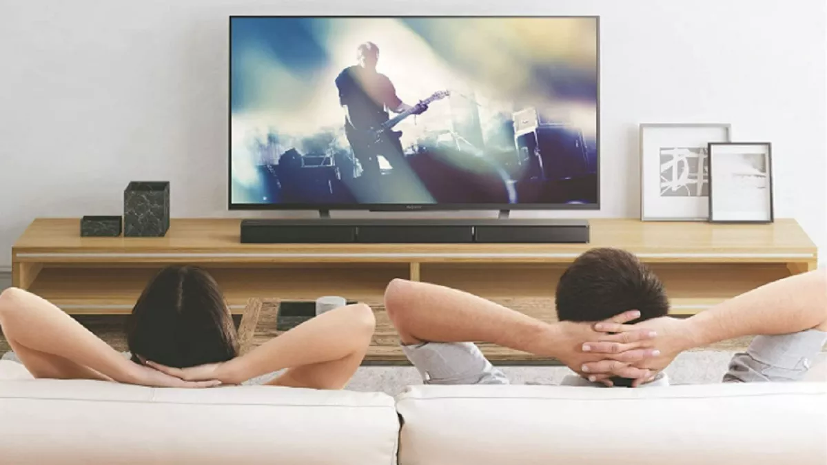 55 Inch LED TV: डॉल्बी ऑडियो और HD रिजॉल्यूशन के साथ खरीदें Samsung, Redmi और OnePlus ब्रांड के धाकड़ टेलीविजन